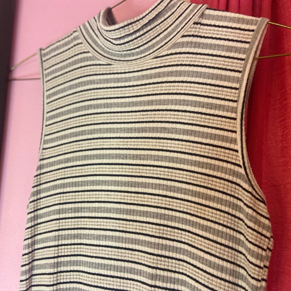 Christian Siriano Turtleneck Tank Top Ribbed Sleeveless Striped Women’s Large